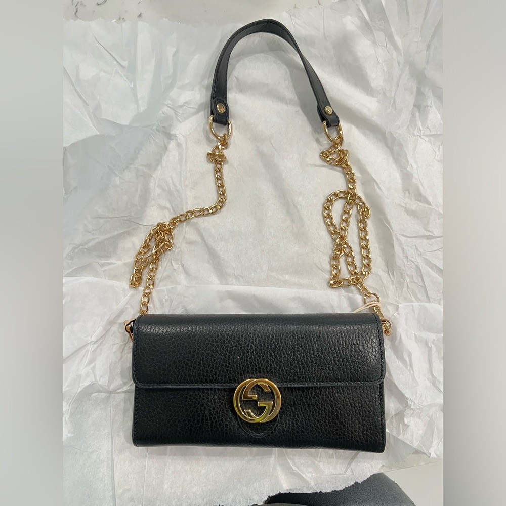 Authentic Gucci wallet on chain